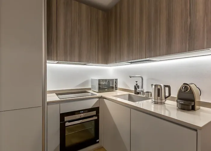 Apartment Luxury Trastevere Gym & Rooftop 5h Rom