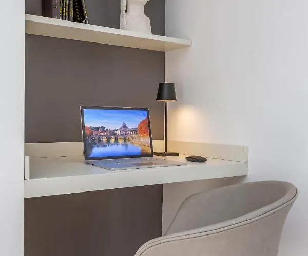 Luxury Trastevere Gym & Rooftop 5h Apartment Rom